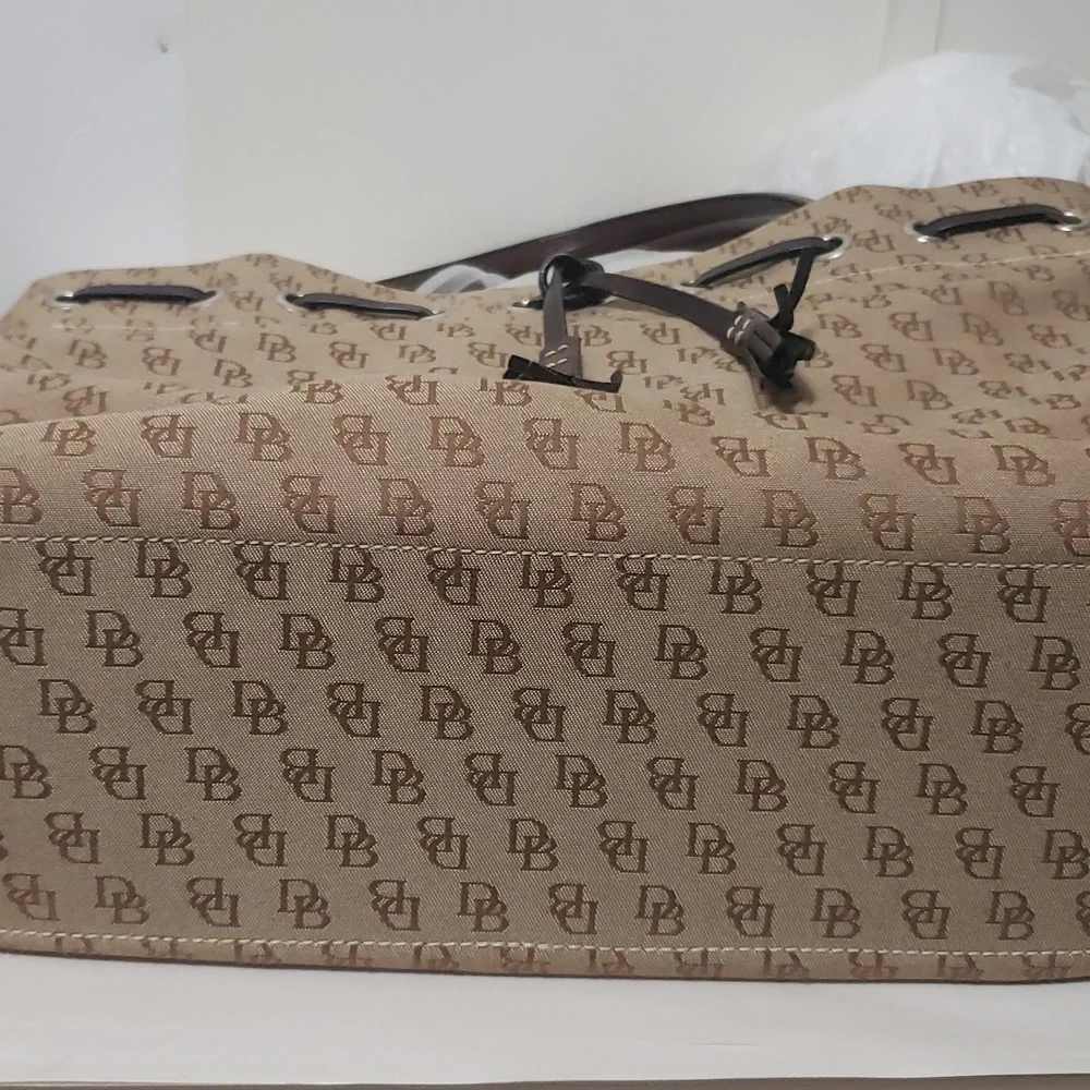 Dooney&Bourne Signature‎ Canvas Shoulderbag
